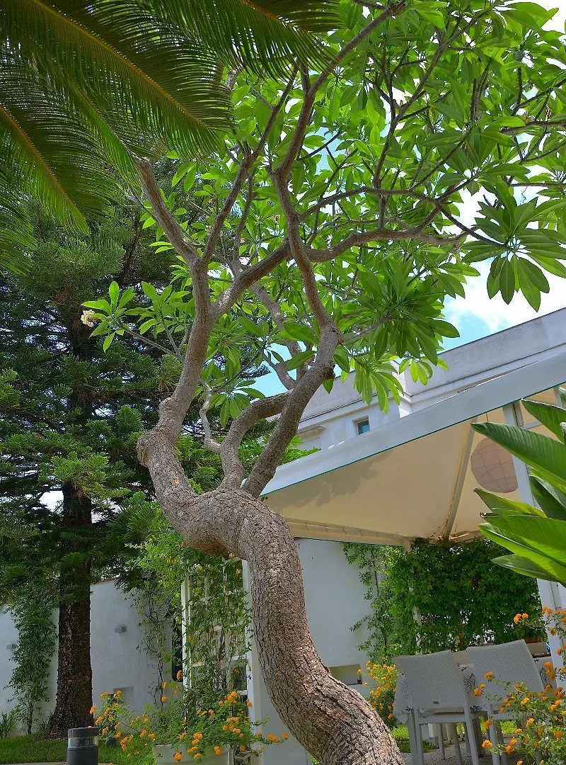 B&b Mondello Resort 3*,